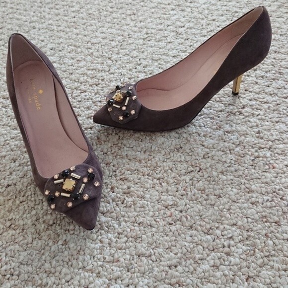 Kate Spade light brown suede with decorating jewels size 6B - Picture 1 of 6